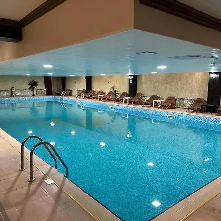 костадинов 2 アパート